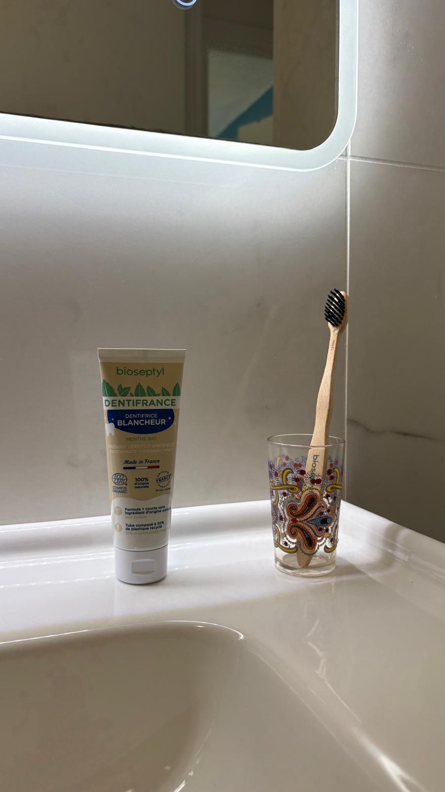 Pack dents blanches (Brosse à dents+ Dentifrice+ siwaks)